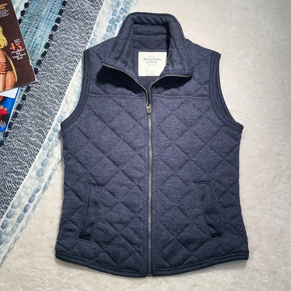 Abercrombie & Fitch Jackets & Blazers - Abercrombie Quilted Zip Up Vest- Small